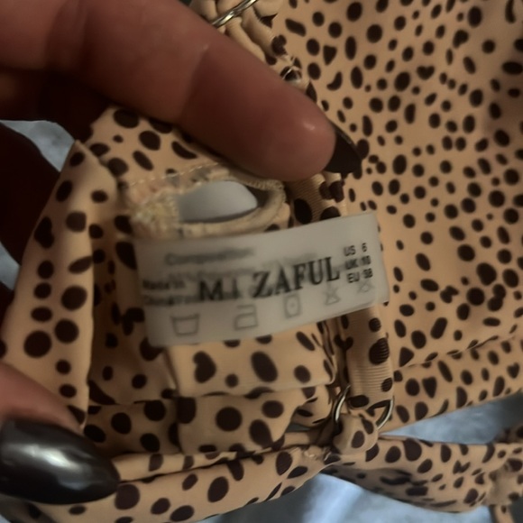 NWOT - ZAFUL Dot Bikini Top - Picture 3 of 3